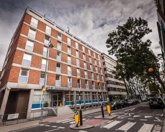 Lse Carr-Saunders Hall - London - Building