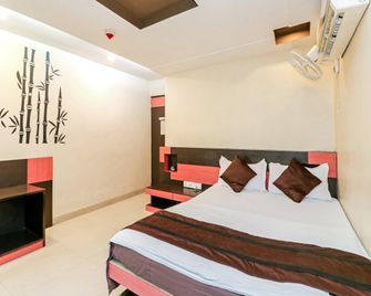 The Elegance - Kolkata - Bedroom