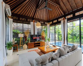 Boholuma Villas - Kuta - Living room