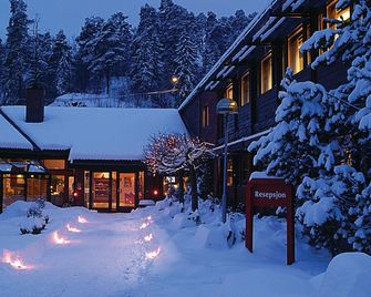 Thon Hotel Vettre - Vettre - Edificio