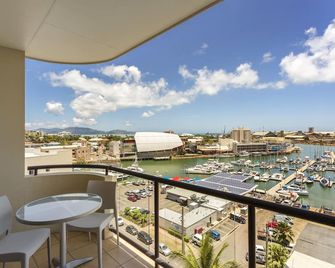 MainStay Suites Townsville - Townsville - Balkón