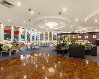 سيلموز إيربورت لودج - تولاماريني - ردهة