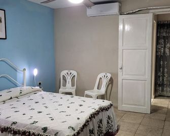Casa Henry - Havana - חדר שינה