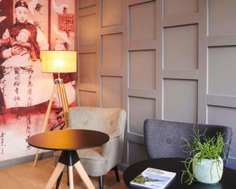 ibis Styles Nantes Centre Place Graslin - Nantes - Building