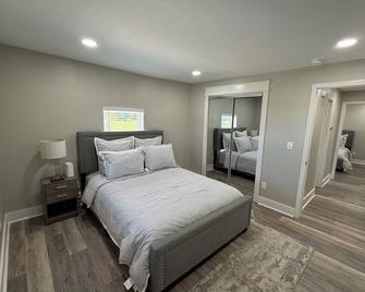 Coastal Oasis - Moss Point