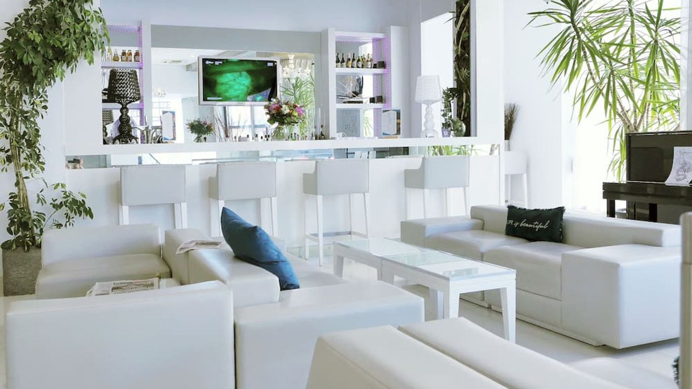 كيرياد بريستيج بيربينان سنتر جير