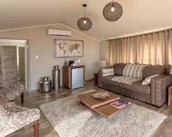 Sossusvlei Lodge - Sesriem - Huiskamer