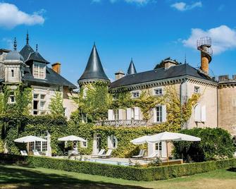 The Secret Hamlet - Eleven Bedroom Castle, Sleeps 24 - Ingrandes - Edificio
