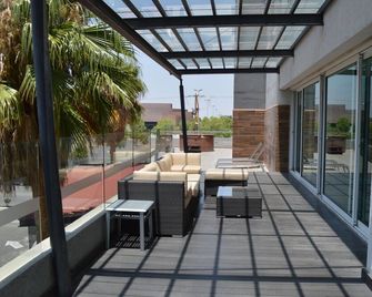 Casa Inn Business Hotel Celaya - Celaya - Parveke