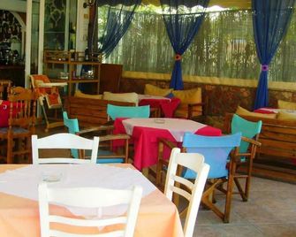 Aggelos Family Hotel - Moraitika - Restaurant
