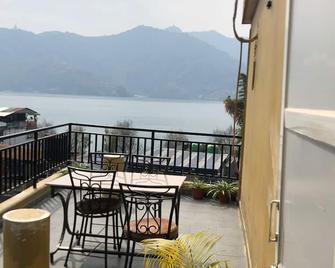 Hotel My Dream - Pokhara - Balcón