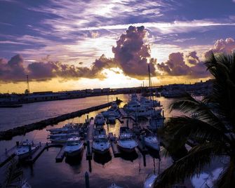 The Galleon Resort Best Resort Location in Key West - Key West - Vista externa