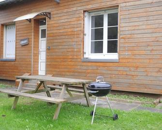 Hebergements le Camp d'Auneau - Leboudubout - Auneau-Bleury-Saint-Symphorien - Patio