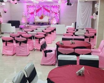 Hotel The Golden Taj By The Golden Taj group & Hotels - Agra - Banquet hall