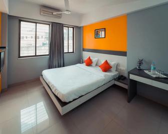 Hotel Aashish Deluxe Pet Friendly - Kolhapur - Habitación