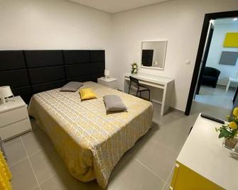 Beautiful 1 bedroom 100 m from the beach - Monte Gordo - Schlafzimmer