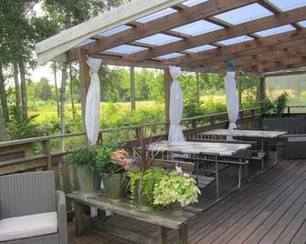 Sikhall Camping - Brålanda - Patio