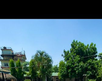 Nature Safari Camp - Sauraha - Πισίνα
