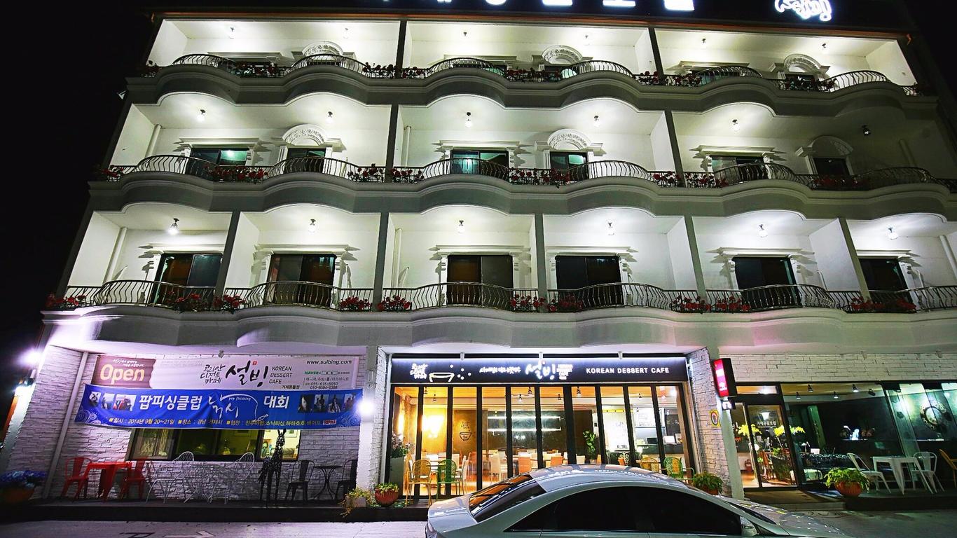 Geoje Mongdoll Hotel