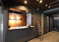 Forest Inn Fukuoka -previously Pure Tenjin- - Fukuoka - Front desk