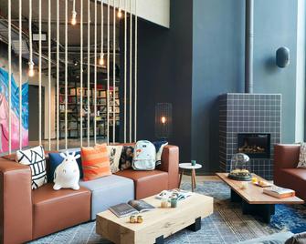 Moxy Amsterdam Schiphol Airport - Hoofddorp - Wohnzimmer