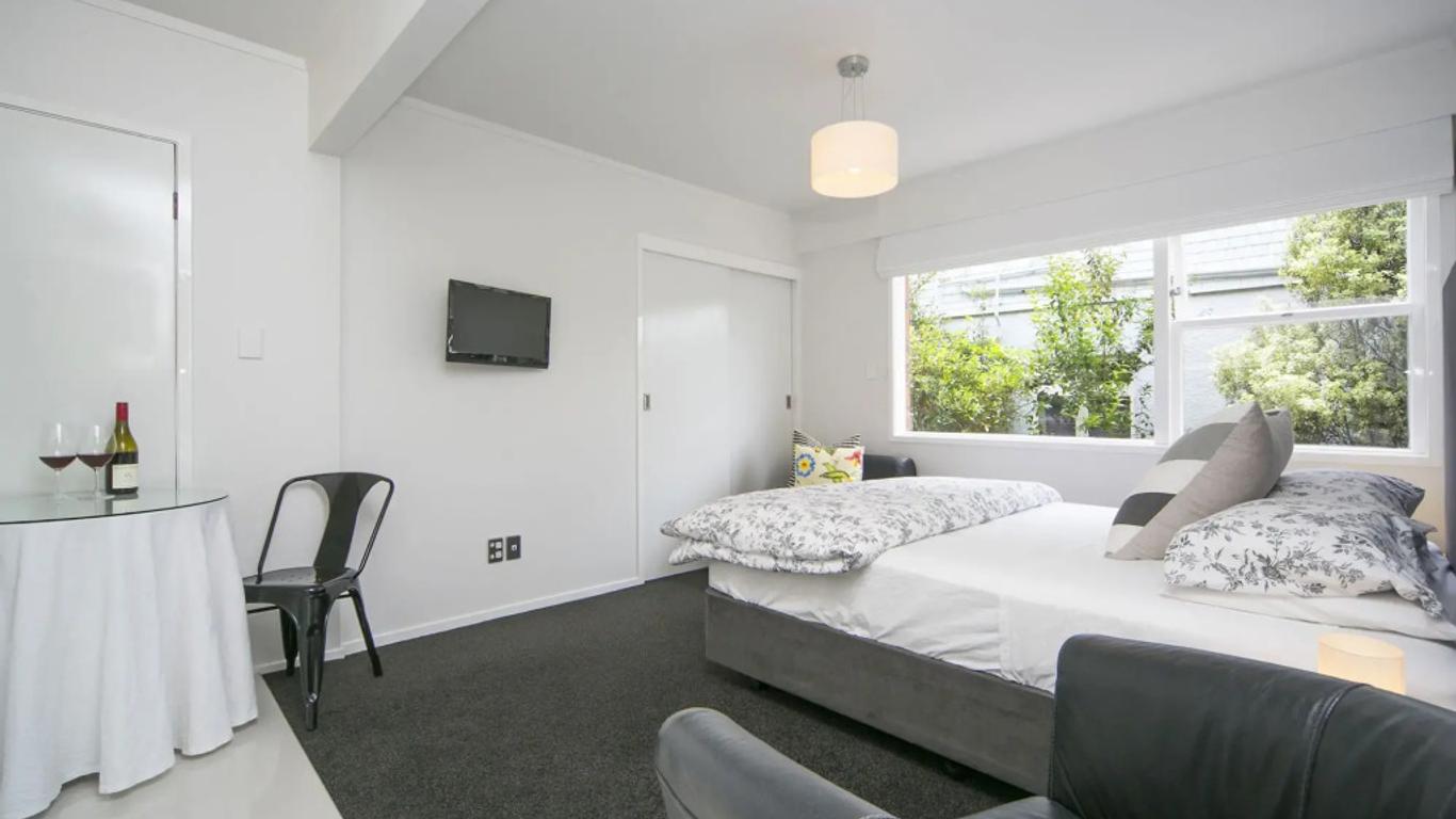 Kohimarama Beach Bed & Breakfast