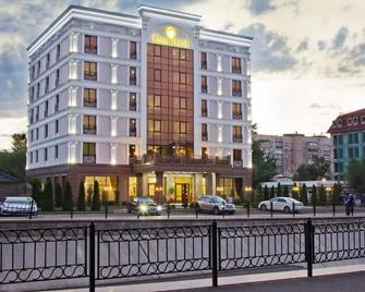 Plaza Hotel Almaty - Almatý - Edificio