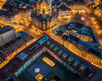 Hilton Dresden - Dresden - Building