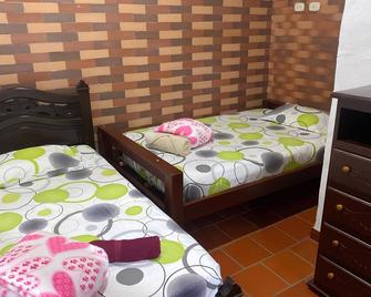 Hospedaje Campestre Villa Niny - San Gil - Habitación