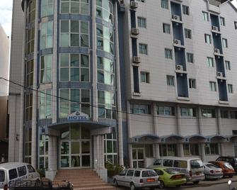 Hotel Akena City - Duala - Edificio