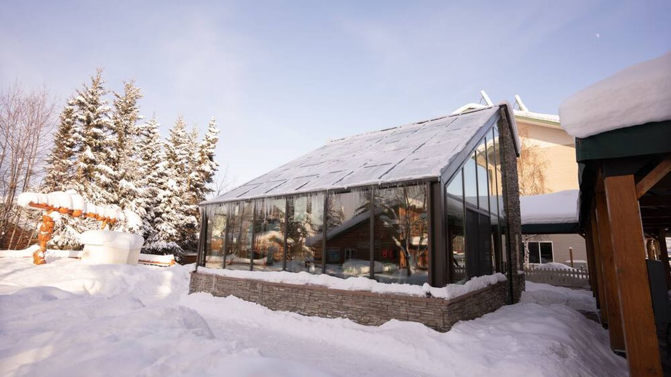 Pike's Waterfront Lodge