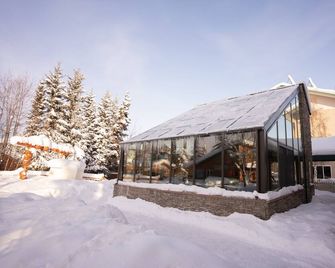Pike's Waterfront Lodge - Fairbanks - Building