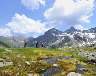 Chalet Brunnenhof - Sankt Anton am Arlberg - Stue