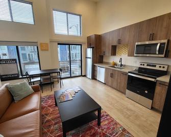 Modern Micro Living - Tacoma - Kitchen