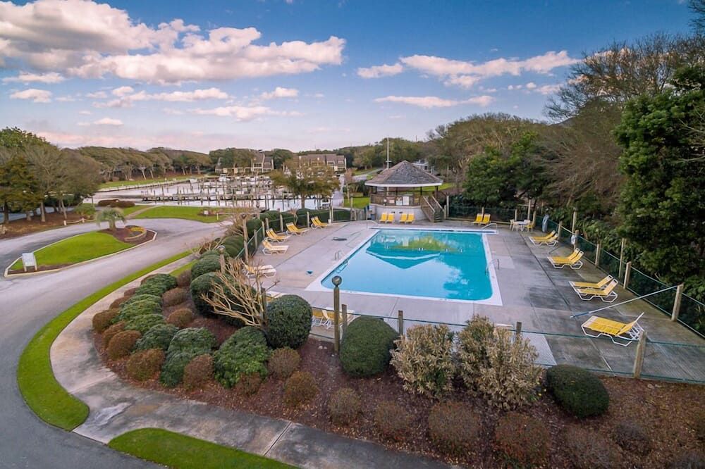3 Night Minimum Summer Special!!! Great For Guest Who Can't Stay A Week!!!