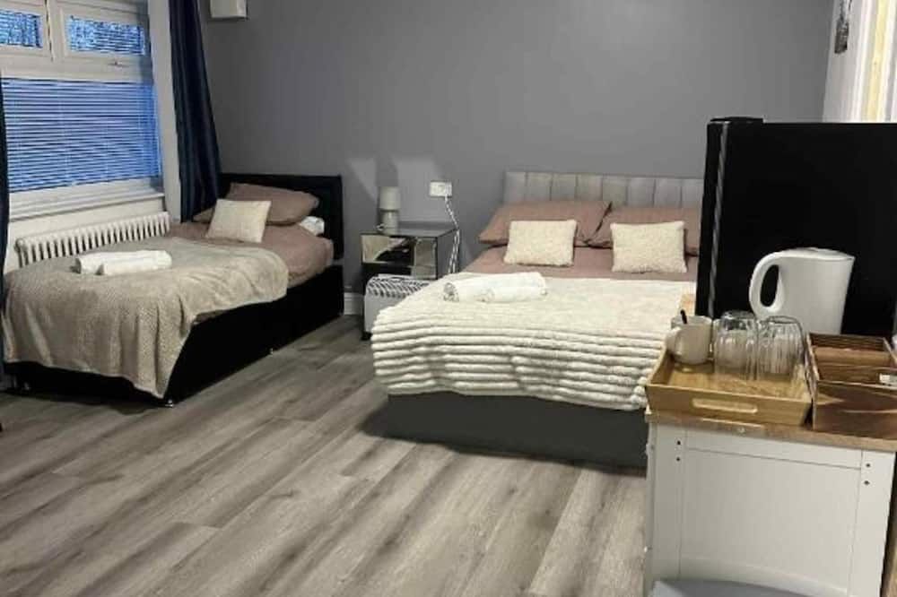 OYO Prince of Wales Country Hotel - Merthyr Tydfil