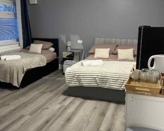 OYO Prince of Wales Country Hotel - Merthyr Tydfil