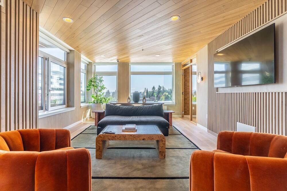 2br | Rooftop, Gym, Lounge | Bellevue | Sophari C - בלביו - טרקלין