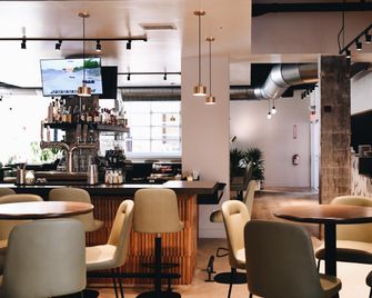 Hotel Indigo St Louis - Central West End By IHG - San Luis - Bar