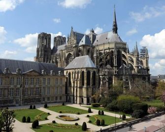 Fasthotel Reims Est - Taissy - Taissy