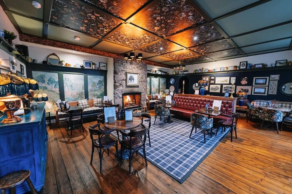 ذا بول آند تاون هاوس، بيوماريس- ذا إن كوليكشن غروب - بوماريس - بار