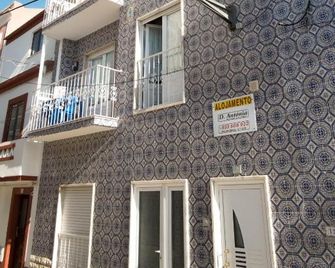 D. Antonia - Peniche - Edificio