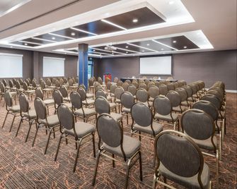 Holiday Inn Express & Suites Milton By IHG - Milton - Meetingruimte