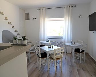 B&B Sunrise - Santa Marina Salina - Dining room