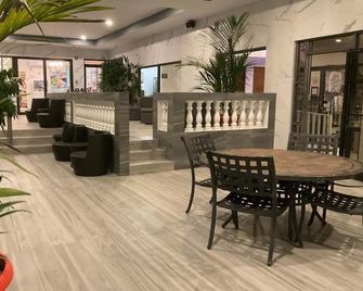 Fajardo Inn - Municipio de Fajardo - Recepción