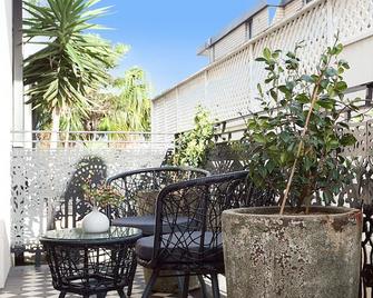 Comfortable Renovated Studio Close To City - Sydney - Balkon