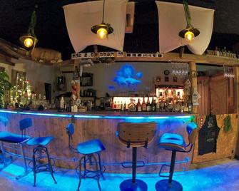 N0's Arrow - Onna - Bar