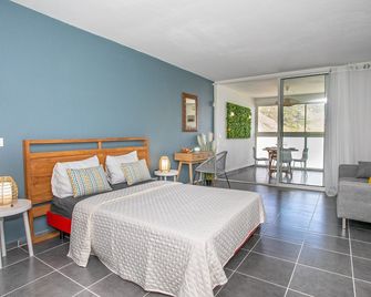 Green Emerald: Cul de sac - Cul-de-Sac - Bedroom