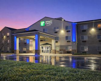 Holiday Inn Express & Suites Pierre-Fort Pierre By IHG - Fort Pierre - Gebäude