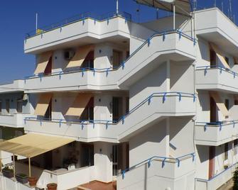 Residence Rosa Dei Venti Salento Apartment - Porto Cesareo - Building